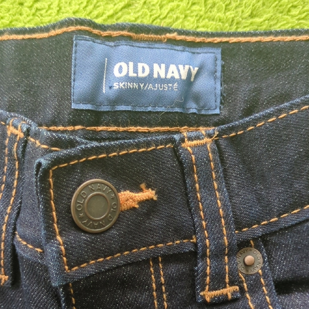 Old Navy Black Skinny Jeans Classic Style - Picture 3 of 5